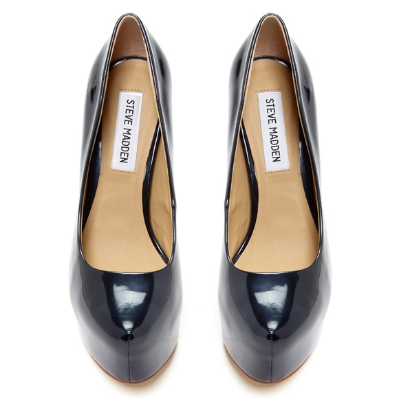 STEVE MADDEN BLK PATENT DEJAVU PLATFORM STILETTOS - Picture 3 of 6